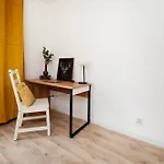 Apartment Elegant Manufaktura 2br & 2 Baths & Parking Lodz