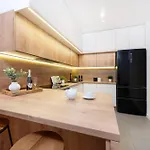 Apartment Elegant Manufaktura 2br & 2 Baths & Parking Lodz