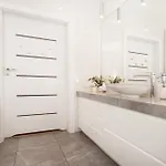 Apartment Elegant Manufaktura 2br & 2 Baths & Parking *