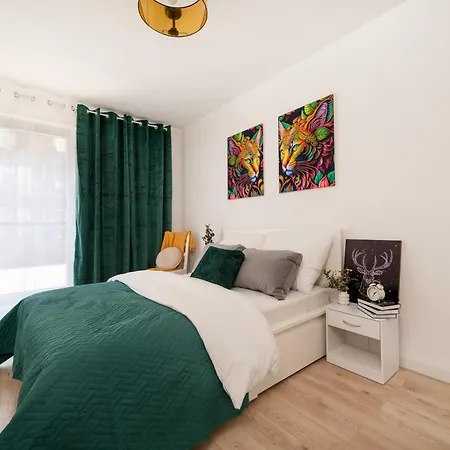 Lägenhet Elegant Manufaktura 2br & 2 Baths & Parking