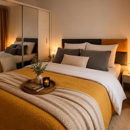Lägenhet Elegant Manufaktura 2br & 2 Baths & Parking Łódź