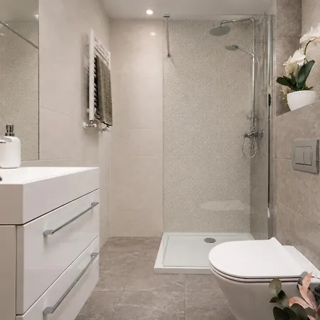 Lägenhet Elegant Manufaktura 2br & 2 Baths & Parking *