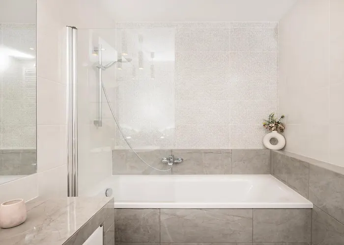 Apartman Manufaktura - Z Parkingiem I Dwoma Lazienkami Łódź