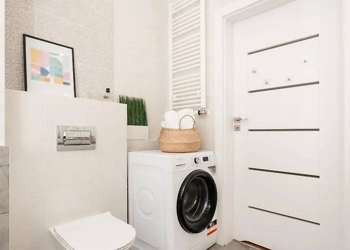 Manufaktura - Z Parkingiem I Dwoma Lazienkami * Łódź