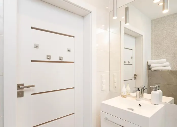 Manufaktura - Z Parkingiem I Dwoma Lazienkami